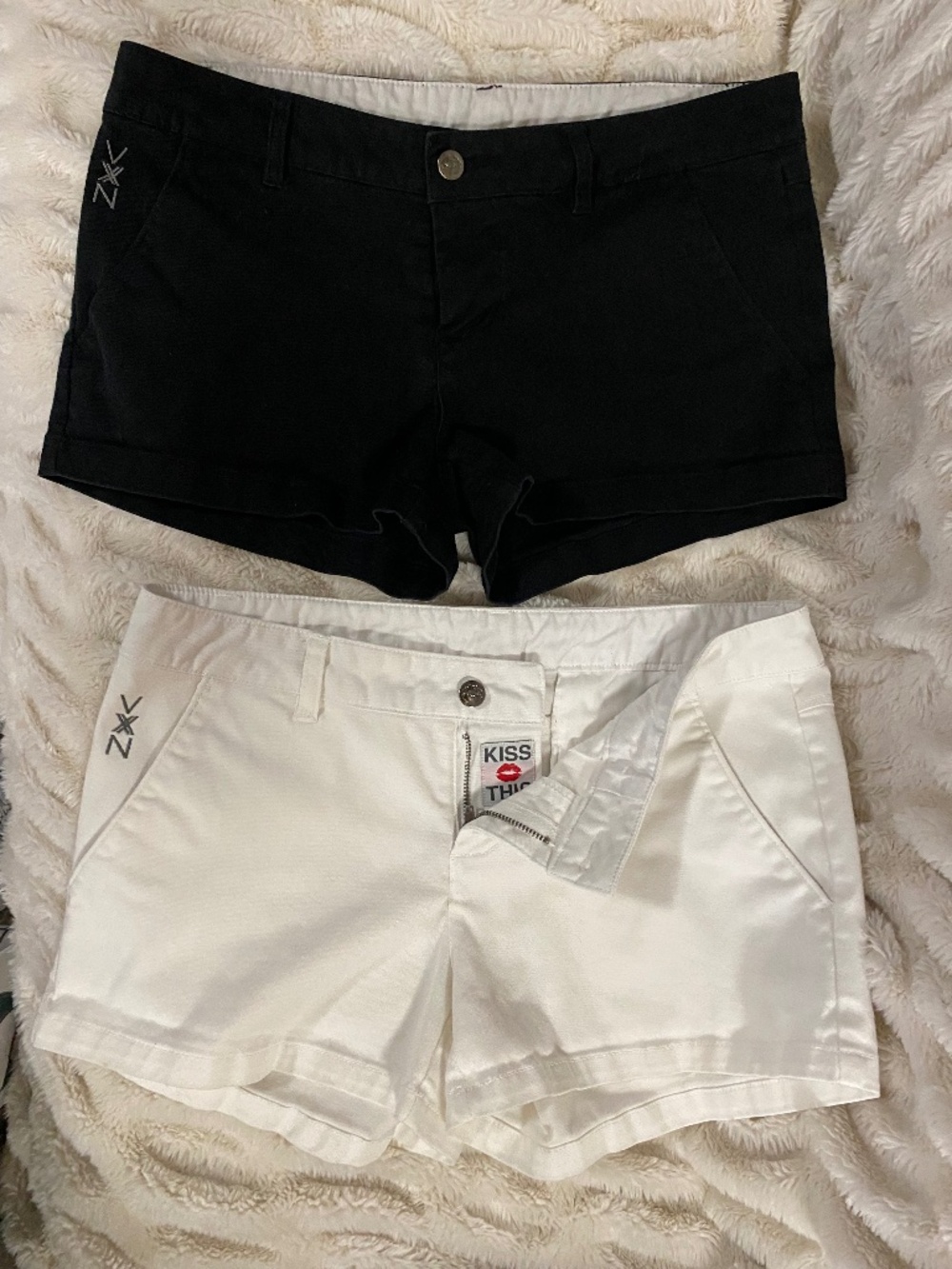 Vixxon By DIXXON Women's Black & White Pair Chino Shorts